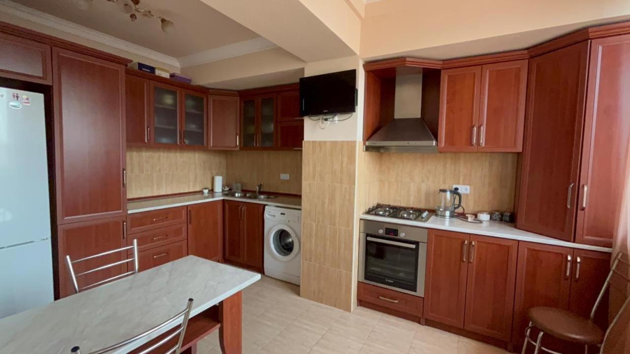 Lesi Apartament Erivan Dış mekan fotoğraf